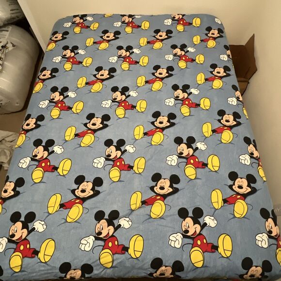 Disney Vintage Mickey Mouse Fitted & Flat Sheet And Pillow Case Alarm Clock Yawn - Picture 7 of 13